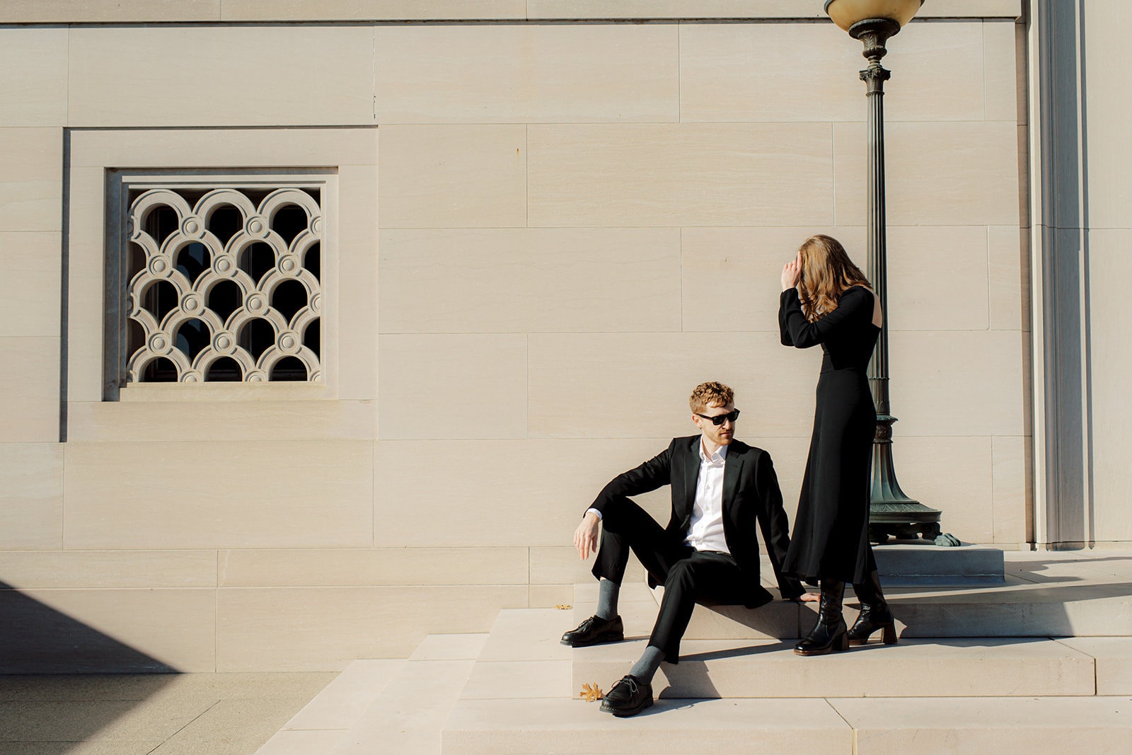 chic Washington DC engagement photos at national portrait gallery L Hewitt Photography
