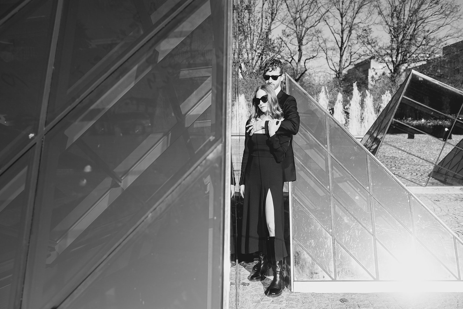 chic black and white Washington DC engagement photos in sunglasses at the glass pyramids national portrait gallery engagement session L Hewitt Photography
