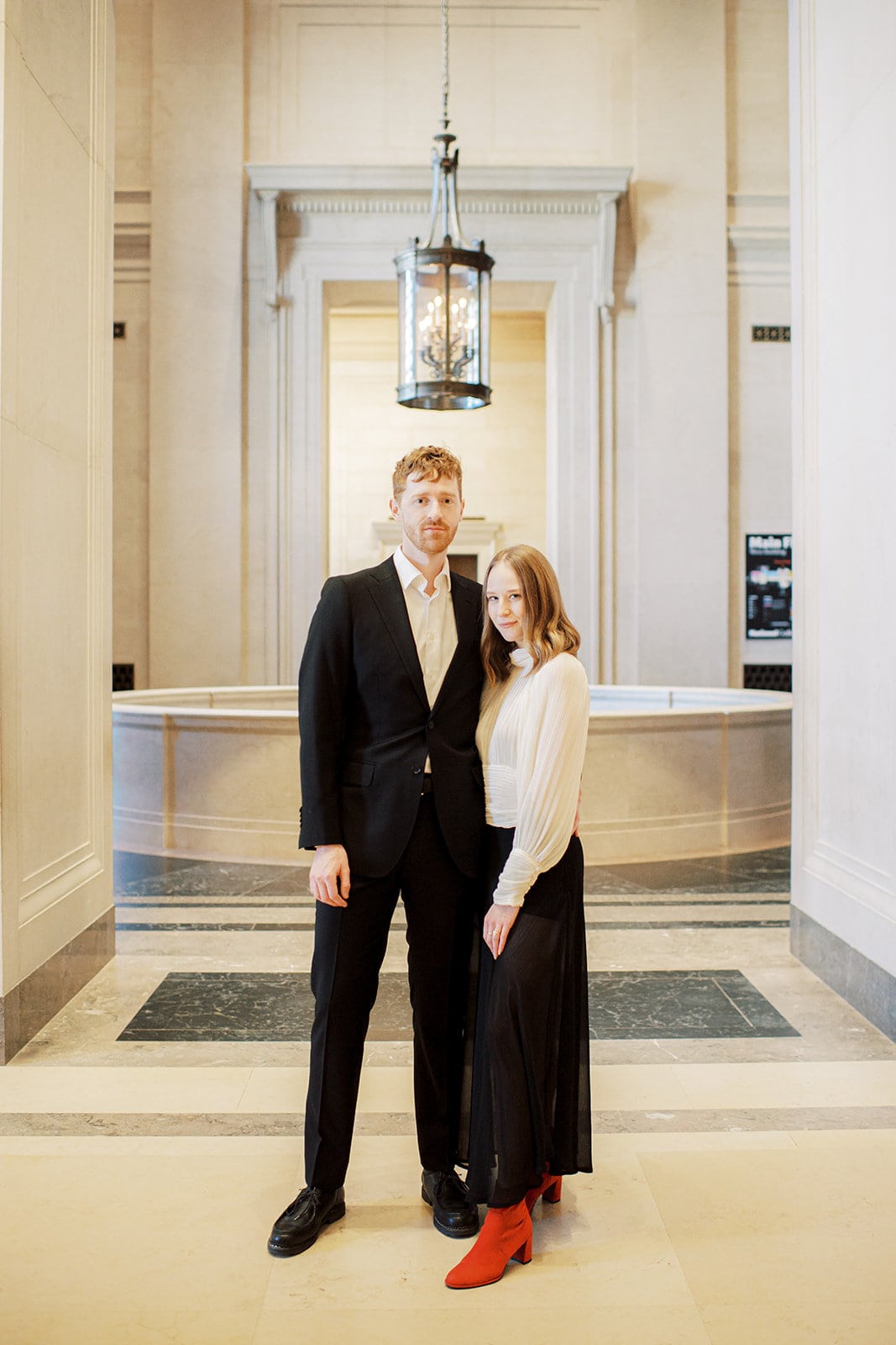 modern national portrait gallery engagement session L Hewitt Photography